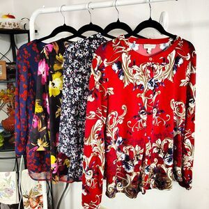 FLORAL Casual & Career BUNDLE Medium Women's Stretchy Blouses Mixed Lot